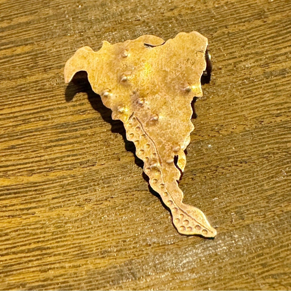 Vintage copper South America silhouette brooch pin repousse Andes mountains
